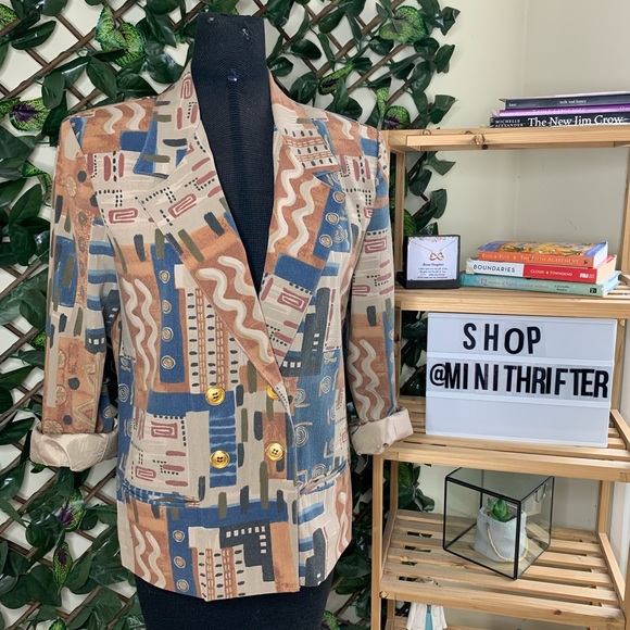 Toni Garment - Picture 3 of 6